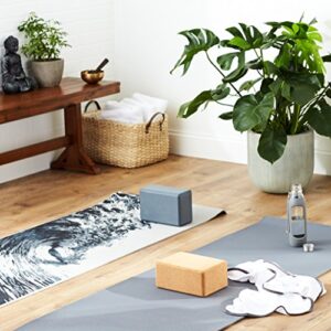 Manduka Yoga Cork Block - Yoga Prop and Accessory, Good for Travel, Comfortable Edges, Lightweight, Extra Firm Cork, 4" x 6" x 9" (10 x 15 x 22.5 cm) (Pack of 2) - Image 2